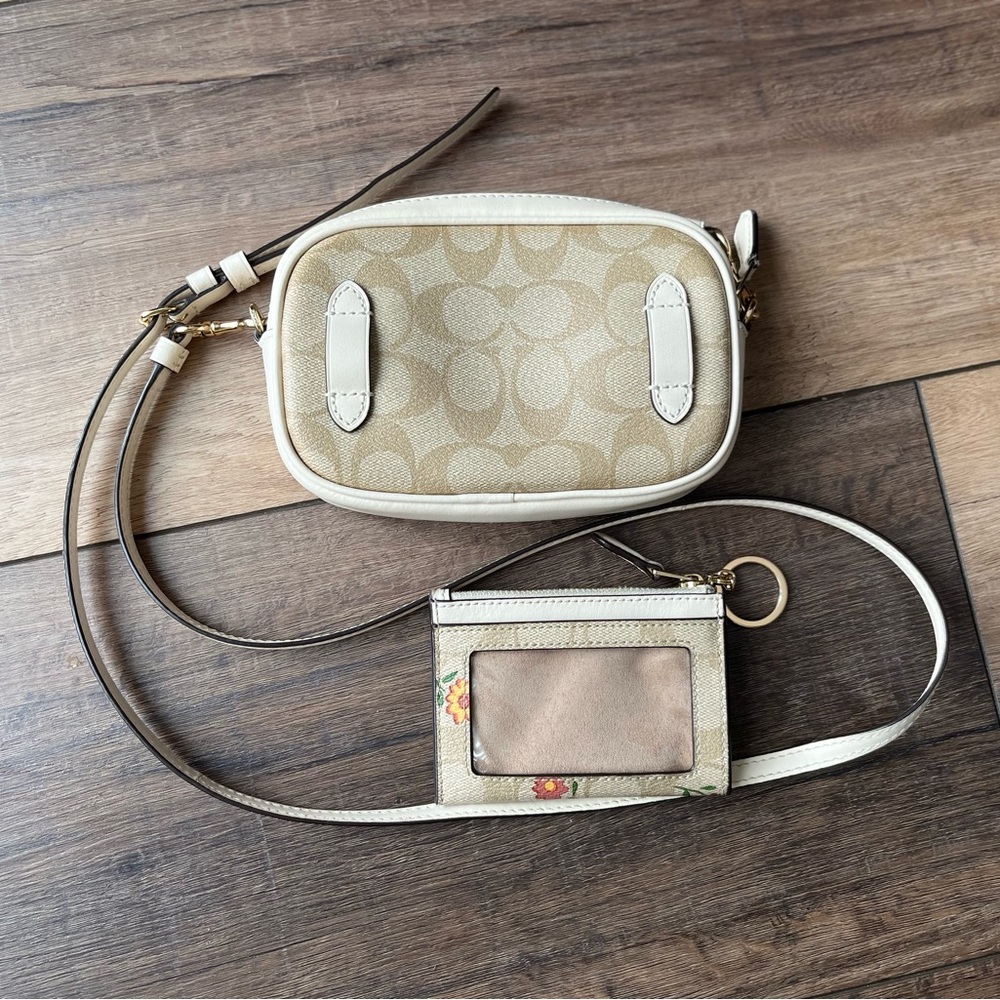 Coach Signature Chalk/khaki crossbody w/ matching floral skinny mini! Super cute - Picture 3 of 13